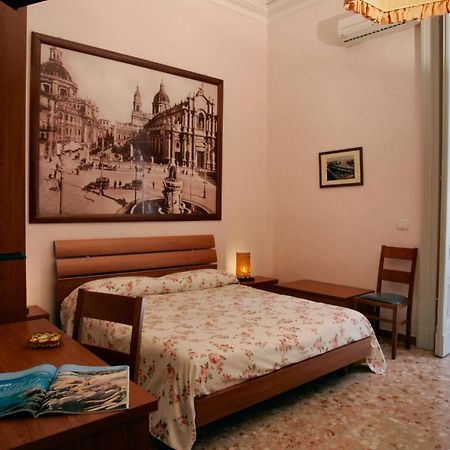 Picone Bed&Breakfast Катанія Номер фото